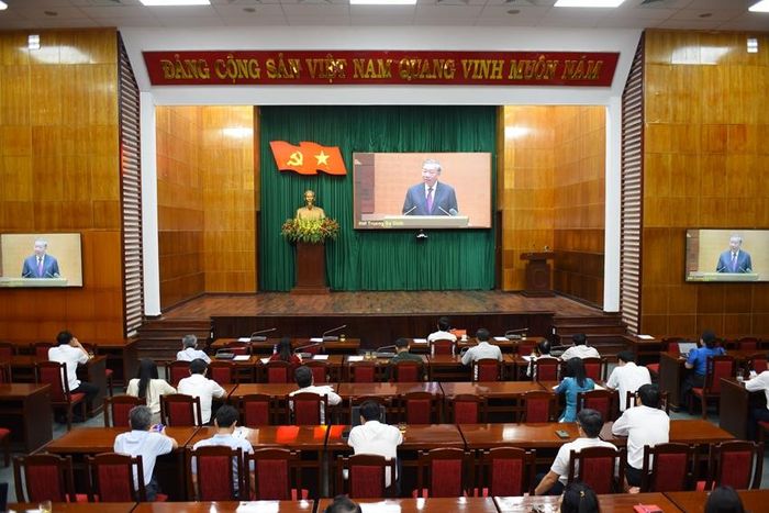 Tổng Bí thư, Chủ tịch nước Tô Lâm phát biểu chỉ đạo qua cầu truyền hình