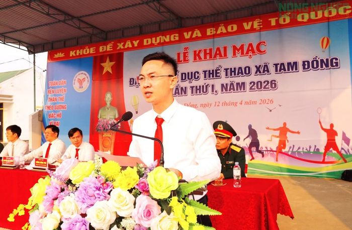 Phó Chủ tịch UBND xã Tam Đồng Trần Đình Thanh phát biểu khai mạc đại hội.