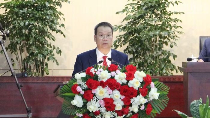 Chủ tịch Ủy ban nhân dân thành phố Nguyễn Mạnh Hùng.