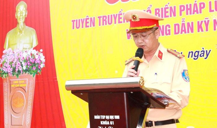 Đại diện Phòng CSGT phát biểu tại Chương trình.
