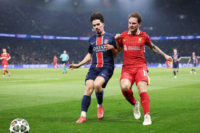 Liverpool cố gắng lật ngược tình thế tại Anfield - Ảnh: Uefa