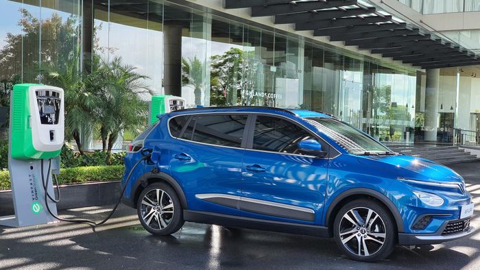 Miễn lệ phí trước bạ và ưu đãi thuế tiêu thụ đặc biệt được đánh giá giúp ô tô điện tăng trưởng mạnh, có lợi cho cả người dân, doanh nghiệp lẫn môi trường.