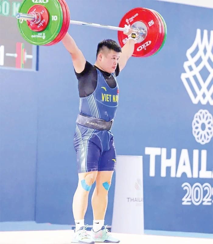 Trần Xuân Dũng là một trong ba VĐV của cử tạ Thanh Hóa từng giành huy chương tại SEA Games.