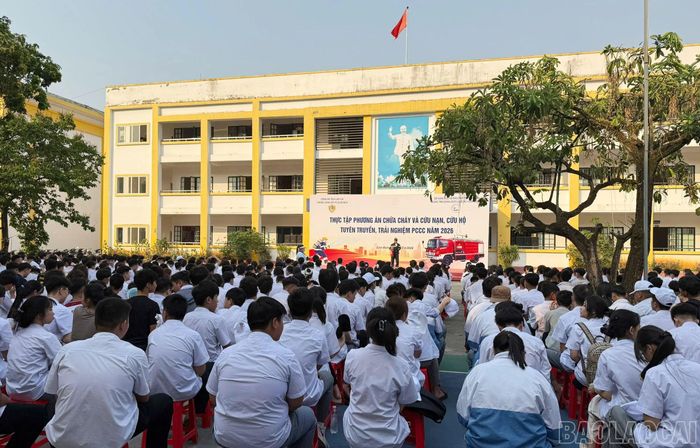 Quang cảnh buổi tuyên truyền.