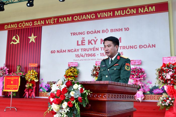  Đại tá Nguyễn Tấn Linh, Phó Tư lệnh Quân khu 7 phát biểu tại lễ kỷ niệm 