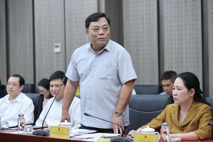 Thứ trưởng Bộ Dân tộc và Tôn giáo Nguyễn Hải Trung phát biểu tại buổi làm việc. Ảnh: Lê Anh Dũng