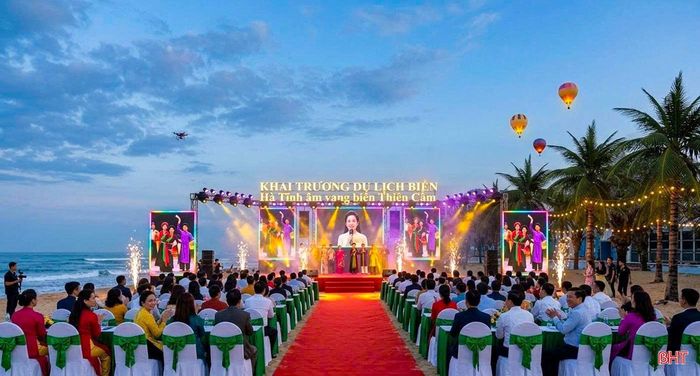 Phối cảnh sân khấu dự kiến khai trương du lịch biển "Hà Tĩnh - Âm vang biển Thiên Cầm" năm 2026.