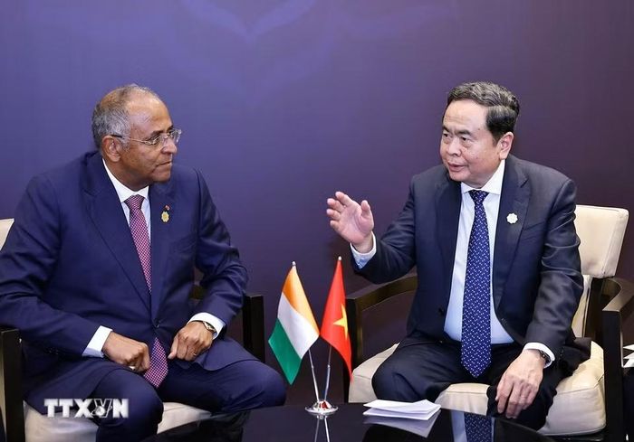 Chủ tịch Quốc hội Trần Thanh Mẫn hội kiến Chủ tịch Quốc hội Cộng hòa Côte d'Ivoire Patrick Achi. (Ảnh: Doãn Tấn/TTXVN)