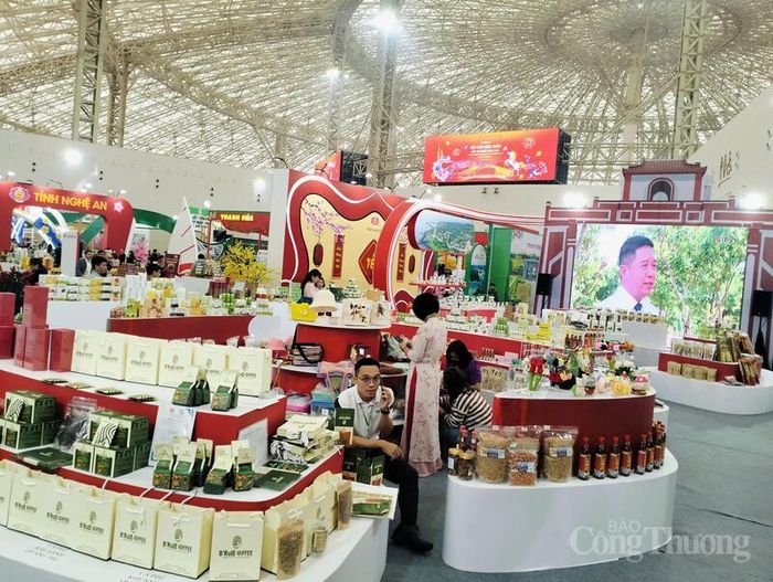 Sản phẩm OCOP của tỉnh Quảng Trị được trưng bày tại Hội chợ Mùa Xuân 