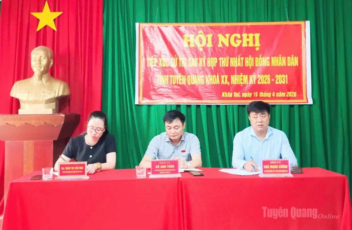 Tổ đại biểu số 4 HĐND tỉnh tiếp xúc cử tri xã Khâu Vai.