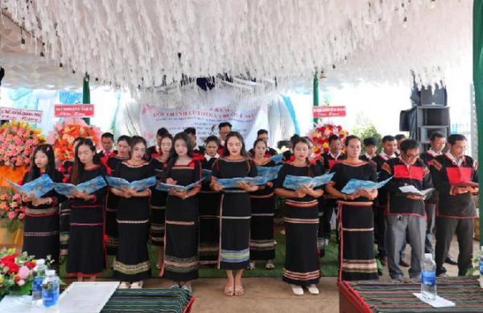 Hầu hết đồng bào giáo dân trong buôn Ea Mắp đã quay trở lại sinh hoạt tôn giáo thuần túy.