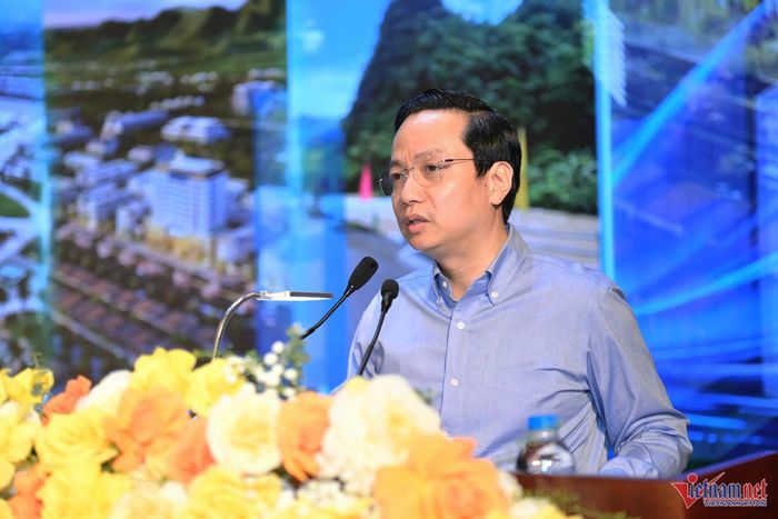 Chủ tịch UBND tỉnh Cao Bằng Lê Hải Hòa phát biểu bế mạc hội thảo. Ảnh: Trọng Tùng