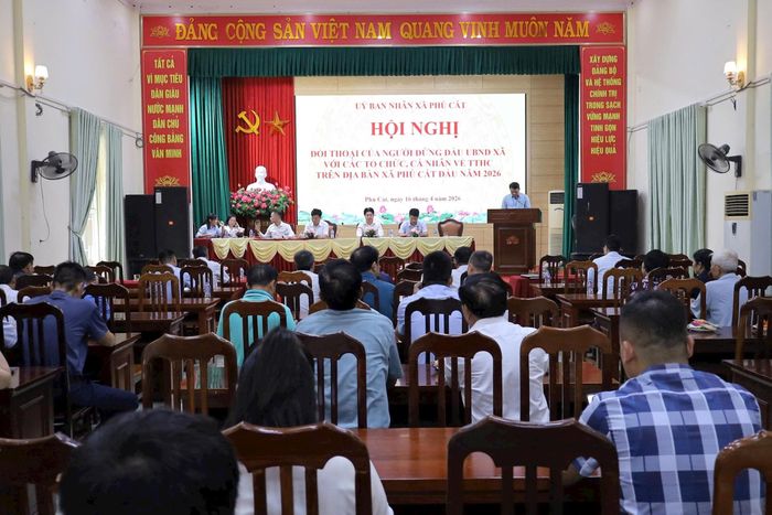 Đối thoại trực tiếp với nhân dân góp phần giúp chính quyền nắm bắt nhanh chóng các vấn đề cần giải quyết. Ảnh: PV
