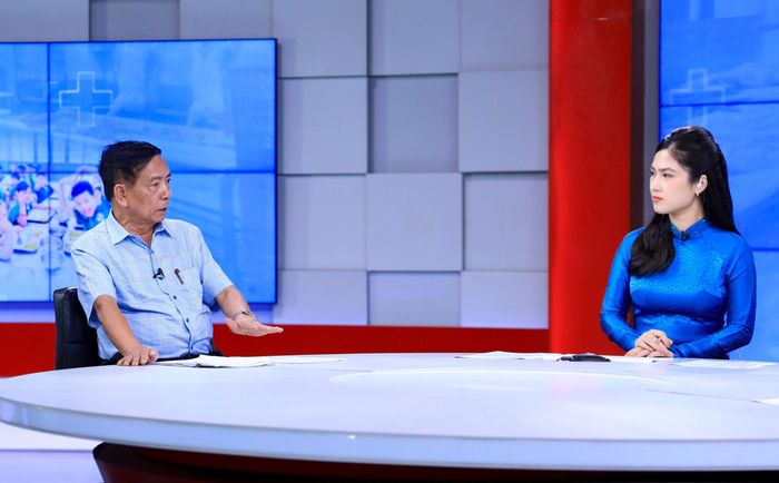 Chủ tịch Hội Thú y Hà Nội Cấn Xuân Bình trao đổi tại Chương trình. Ảnh: Quang Thái
