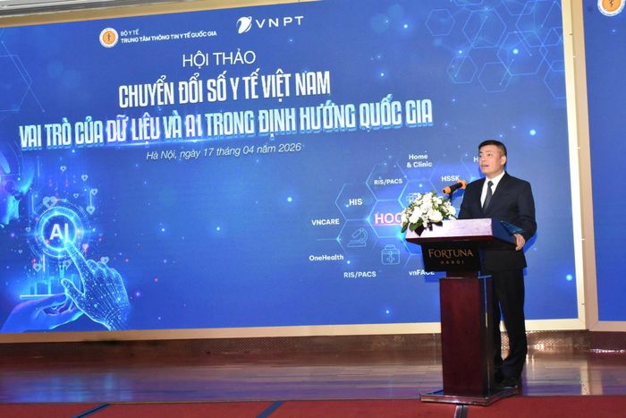 Ông Ngô Diên Hy, Phó Tổng Giám đốc VNPT phát biểu.