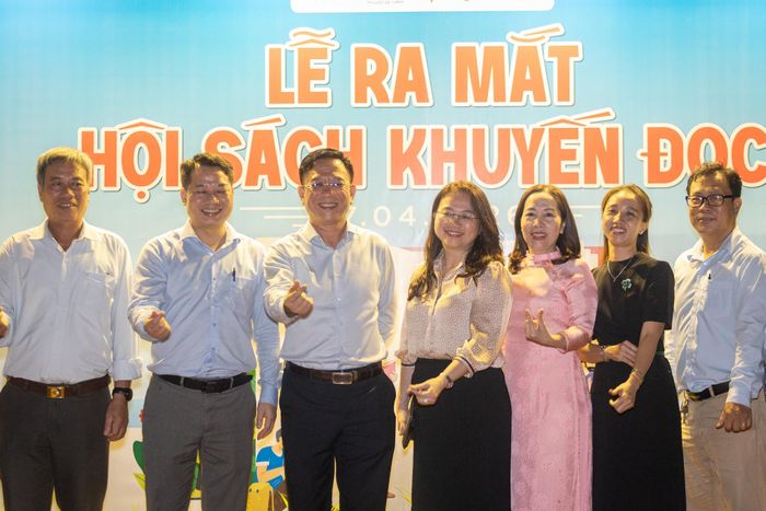 Sự kiện có sự tham dự của ông Nguyễn Ngọc Hồi, Phó giám đốc Sở Văn hóa và Thể thao thành phố, ông Cao Văn Chóng, Phó giám đốc Sở Văn hóa và Thể thao thành phố, ông Trần Minh Khiêm, Trưởng phòng Báo chí Xuất bản, Sở Văn hóa và Thể thao thành phố, Nhà văn Đại sứ văn hóa đọc TP.HCM Phương Huyền.