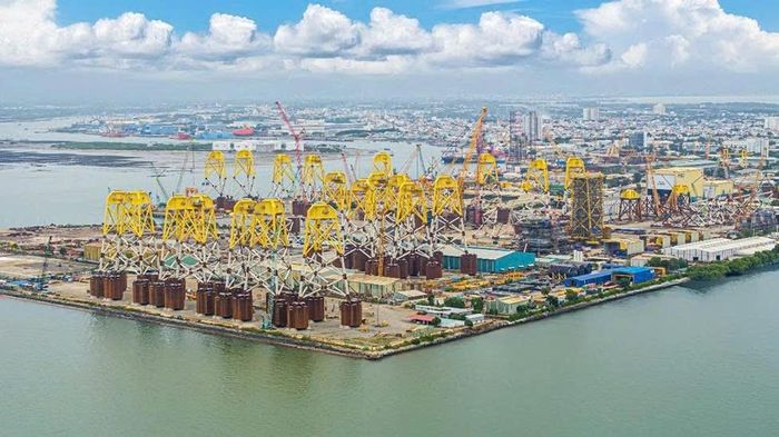 Petrovietnam từng bước tham gia vào quá trình chuyển dịch năng lượng, nghiên cứu và phát triển các lĩnh vực mới như điện gió ngoài khơi.
