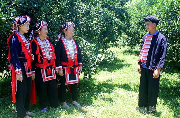 Hát Páo dung của dân tộc Dao là di sản văn hóa phi vật thể đặc sắc, nuôi dưỡng đời sống tinh thần cộng đồng.
