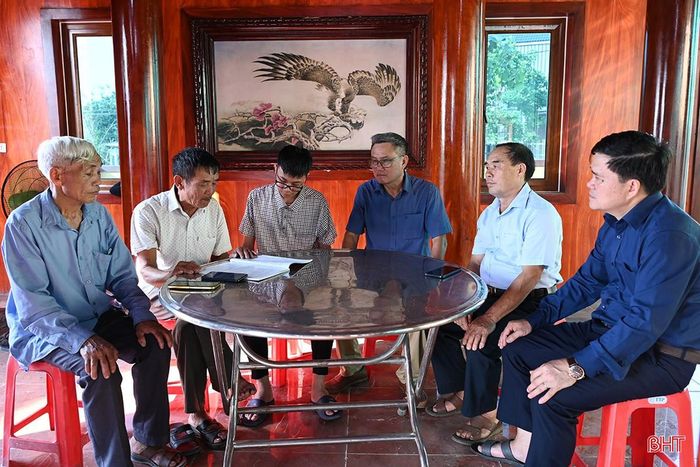 Thế hệ con cháu dòng họ Hà Huy hôm nay luôn nhắc nhở nhau giữ gìn và phát huy truyền thống dòng họ, xứng đáng với các bậc tiền nhân.