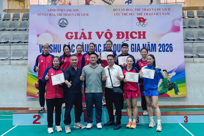 Thầy trò đội tuyển Wushu Thanh Hóa giành 2 HCV, 3 HCB và 3 HCĐ tại giải đấu đầu tiên trong năm 2026.