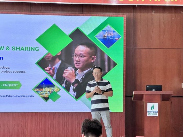 Kỹ sư Phạm Quốc Đô trình bày chuyên đề “Field Development Plan”.