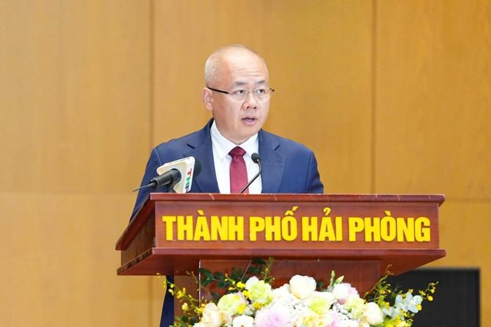 Ông Đỗ Thành Trung, tân Chủ tịch UBND TP Hải Phòng phát biểu nhận nhiệm vụ
