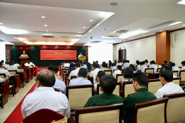 Đại biểu nghe phổ biến các văn bản mới của Trung ương 