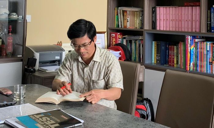 Nhà báo, nhà văn Thiên Sơn, thuộc Ban Văn hóa Thể Thao (Tạp chí Văn hóa Nghệ thuật). Ảnh: NVCC