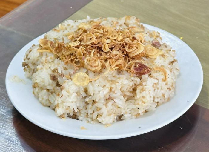 Xôi và các món chế biến từ gạo nếp làm đường huyết tăng nhanh. Ảnh: Ban Mai