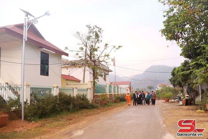 Đường vào bản Cang Mường, xã Mường Chanh đảm bảo đi lại 4 mùa.