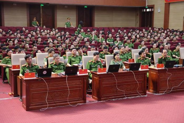 Chương trình được tổ chức với sự tham gia của lãnh đạo, chỉ huy các cấp cùng cán bộ, chiến sĩ tại nhiều điểm cầu trực thuộc, bảo đảm việc tiếp nhận và triển khai công nghệ mới đồng bộ, thống nhất từ Bộ Tư lệnh đến các đơn vị cơ sở.