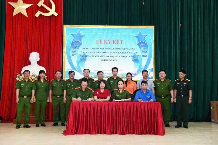 Đoàn Thanh niên và Hội Phụ nữ Cục CSĐT tội phạm về ma túy và xã Hiệp Cường ký quy chế phối hợp.