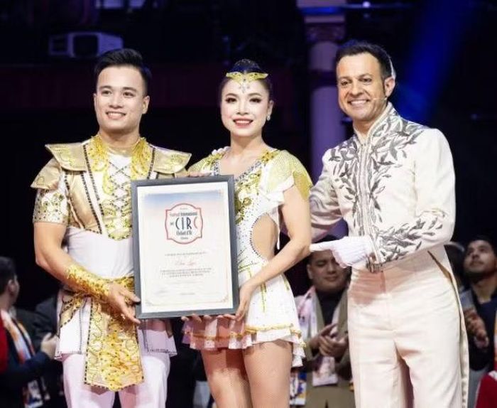 NSƯT Bùi Thu Hương nhận giải thưởng “Con voi bạc” tại Liên hoan xiếc quốc tế “Con voi vàng” tổ chức tại Tây Ban Nha đầu tháng 3/2026.