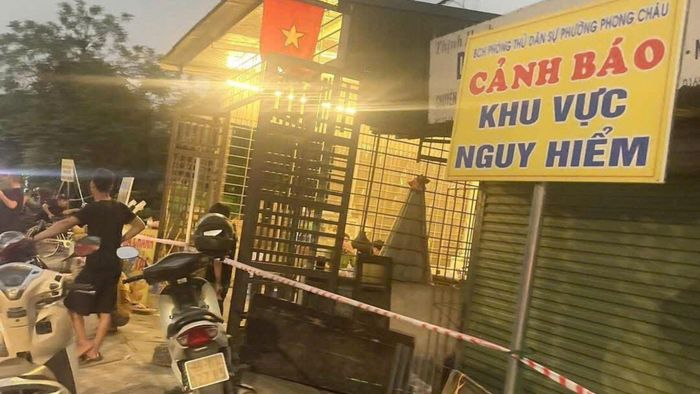 11 hộ dân buộc phải di dời để đảm bảo an toàn tính mạng và tài sản. Ảnh: QH