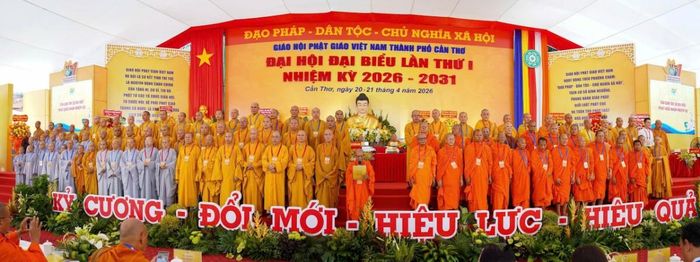 Ban Chứng minh GHPGVN TP Cần Thơ gồm 23 vị và Ban Trị sự gồm 105 vị. Ảnh: HT