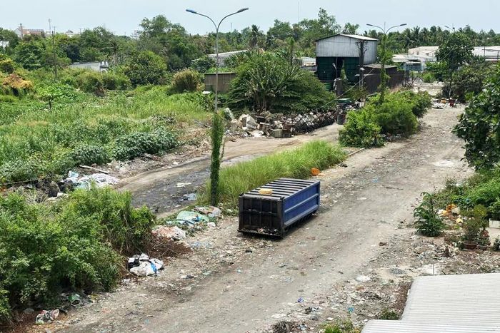 Một điểm tập kết rác khu dân cư Thới Nhựt 2 đã được đơn vị thu gom vận chuyển sang nơi khác.