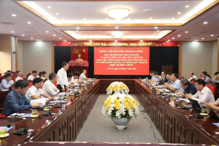 Đoàn công tác của Bộ Công Thương làm việc với UBND tỉnh Sơn La về tình hình triển khai các dự án thuộc Quy hoạch điện VIII điều chỉnh