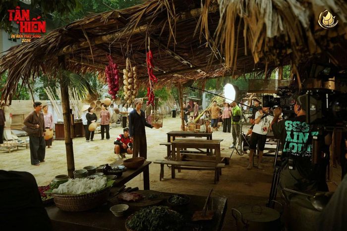 Hậu trường phim "Tận hiến".