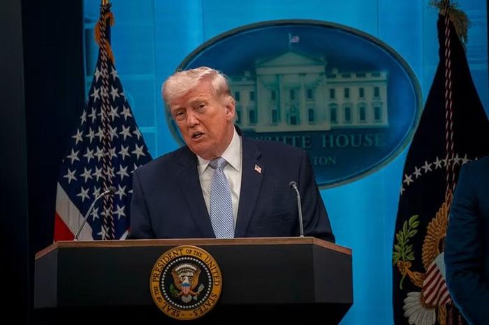 Tổng thống Donald Trump có 60 ngày kể từ khi phát động chiến tranh với Iran để chấm dứt chiến dịch hoặc thuyết phục Quốc hội cho phép tiếp tục.