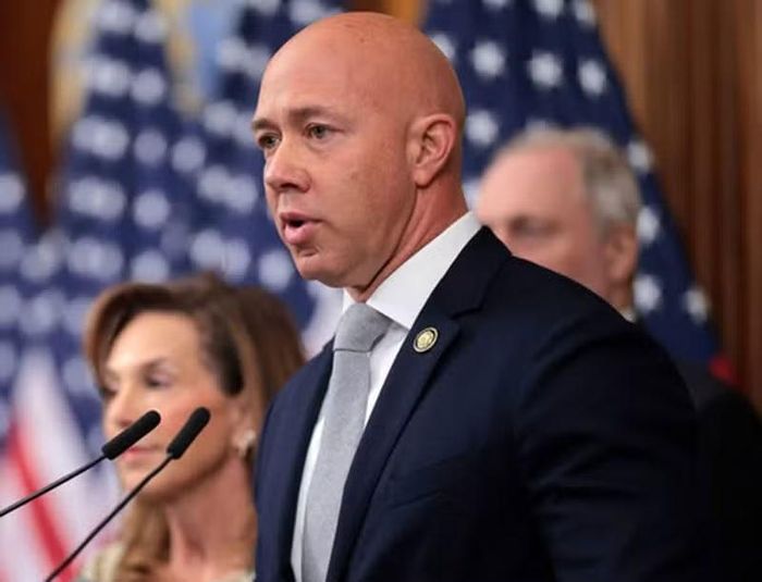  Hạ nghị sĩ Brian Mast - Chủ tịch Ủy ban Đối ngoại Hạ viện Mỹ, cho biết các nghị sĩ Cộng hòa đang mất dần kiên nhẫn. Ảnh: Newsmaxx. 