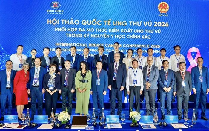 Các chuyên gia trong nước và quốc tế tham dự Hội thảo Quốc tế ung thư vú 2026.