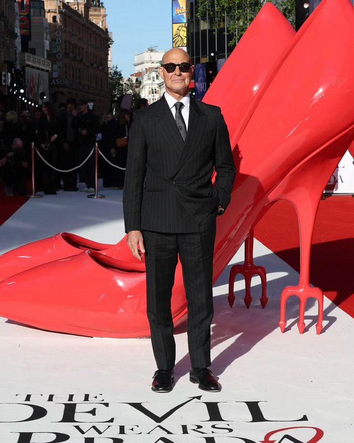 Stanley Tucci diện trang phục của Paul Smith tại buổi ra mắt phim The Devil Wears Prada 2 ở London. Ảnh: Getty.