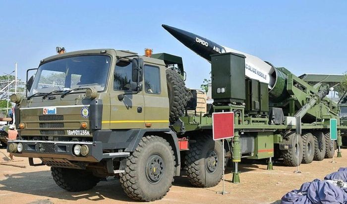 Hệ thống tên lửa siêu vượt âm chống hạm LR-AShM. Ảnh: defence-blog.com