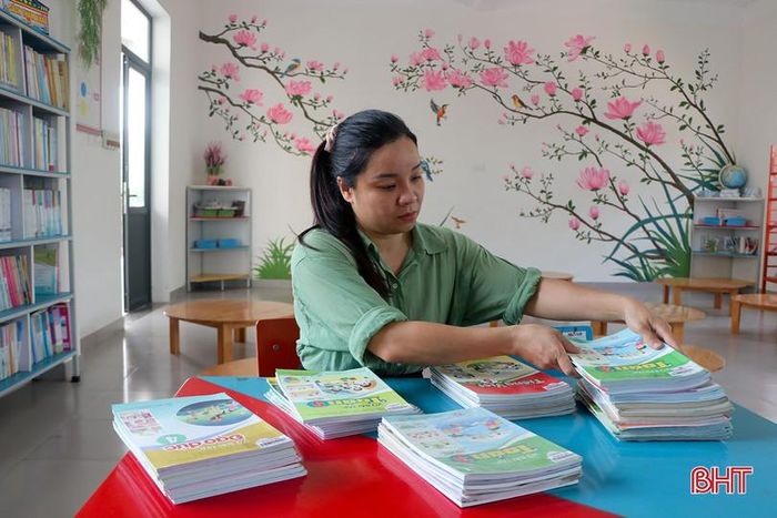 Theo kế hoạch, thư viện Trường Tiểu học Văn Yên sẽ đưa sách giáo khoa Cánh Diều vào tủ sách tham khảo trong năm học tới.
