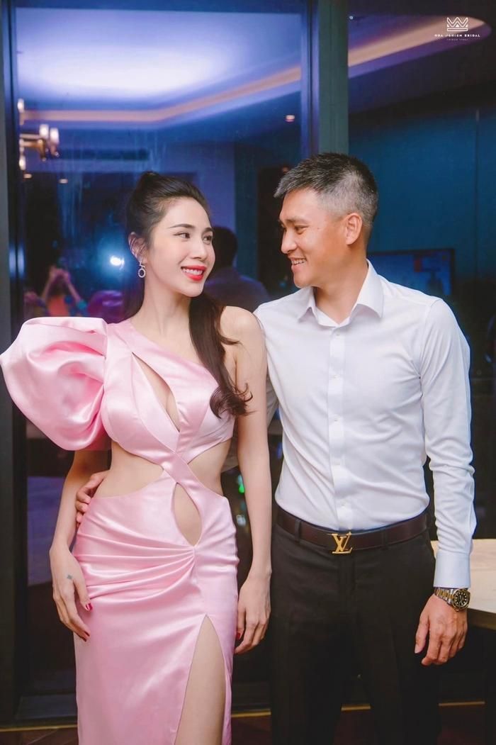 Sau tất cả những ồn ào, ca sĩ Thủy Tiên xứng đáng có được hạnh phúc mới.