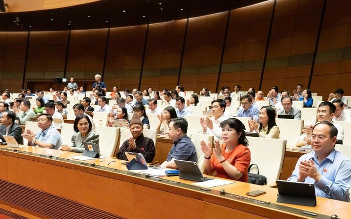 100% đại biểu Quốc hội tham gia biểu quyết tán thành thông qua Luật sửa đổi, bổ sung một số điều của Luật Trợ giúp pháp lý