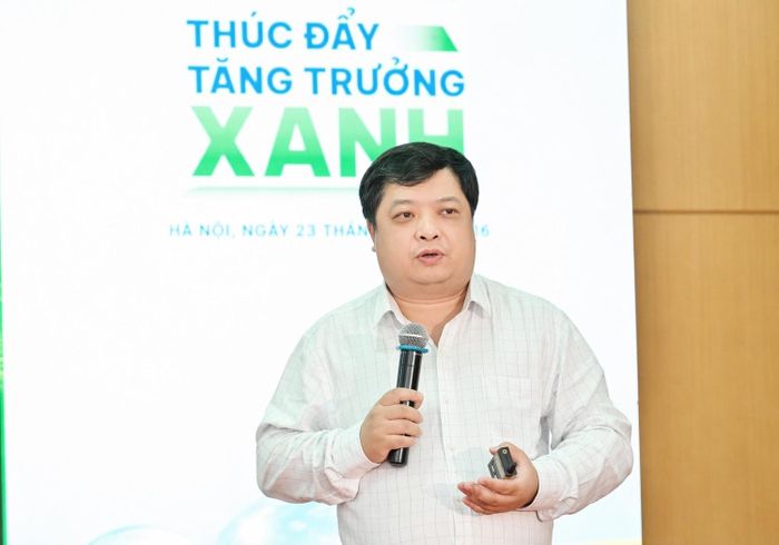 Ông Lê Nguyễn Trường Giang, Viện trưởng Viện chiến lược Chuyển đổi số, phát biểu tại Diễn đàn