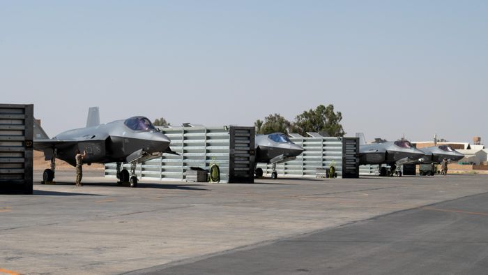  Để vận hành F-35 cần một đội ngũ hậu cần và cơ sở vật chất phức tạp. Ảnh: CENTCOM. 
