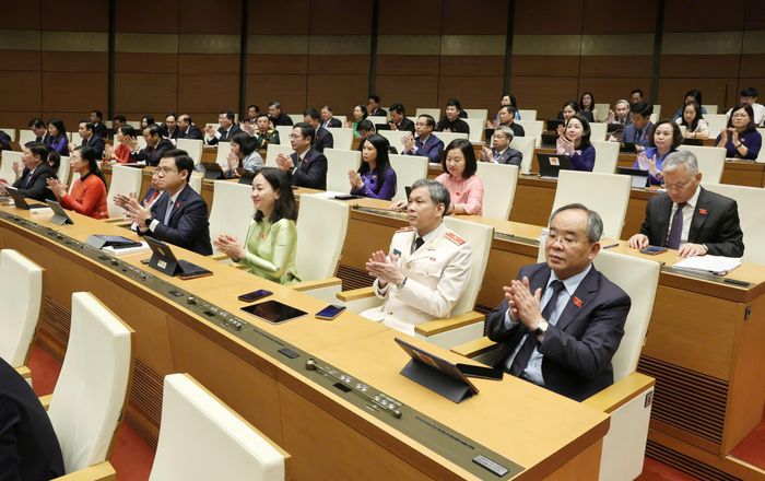 ĐB Quốc hội tham gia phiên họp. Ảnh: QUANG PHÚC