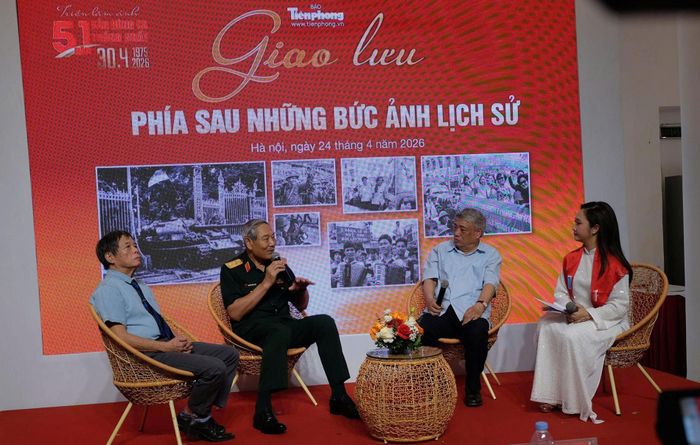 Các diễn giả tại buổi giao lưu. 